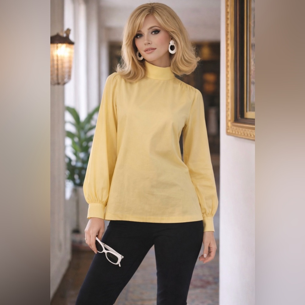 Vintage 60’s-Judy Bond- yellow reversible blouse- 1960’s- pretty button, seeming